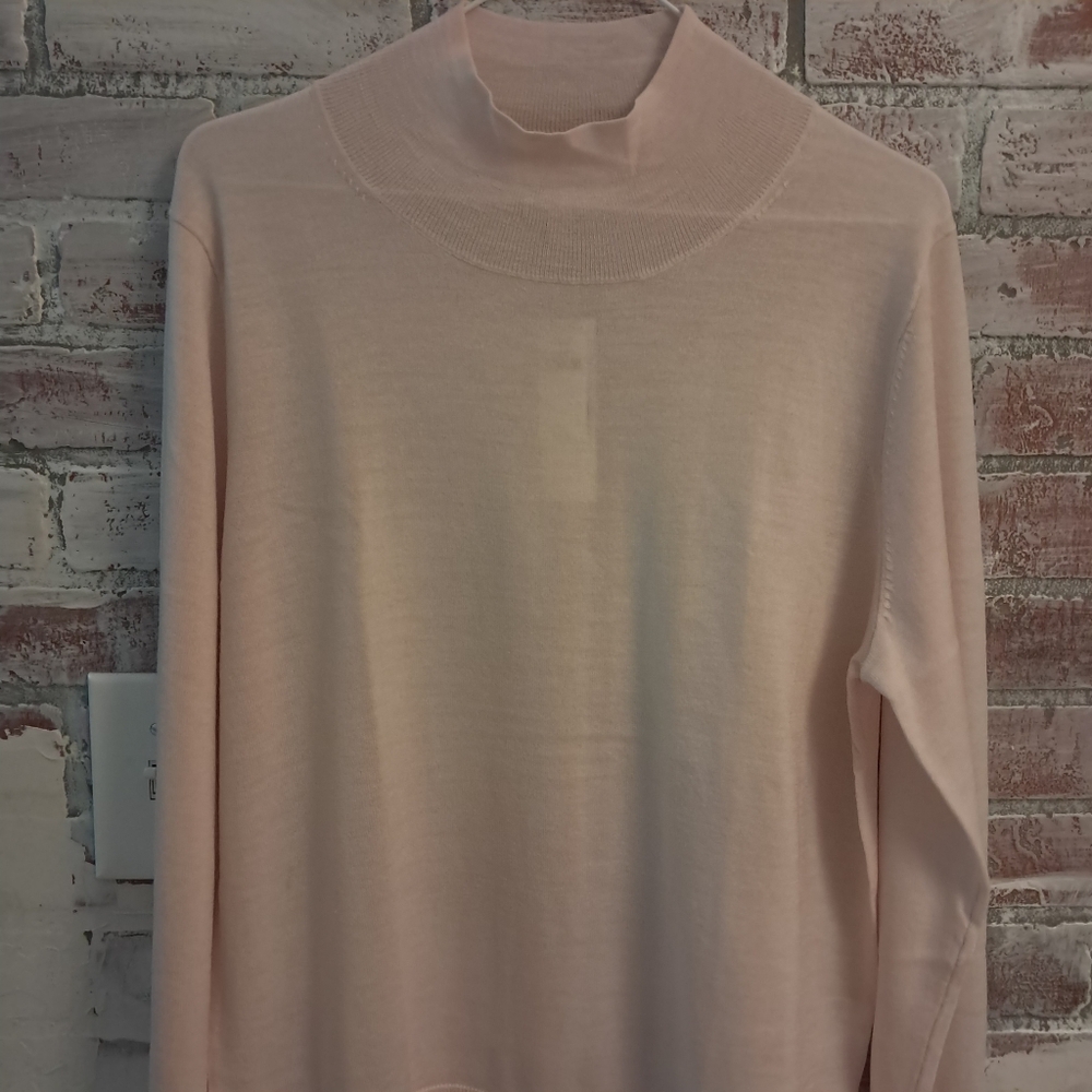 BANANA REPUBLIC NWT WOOL SWEATER